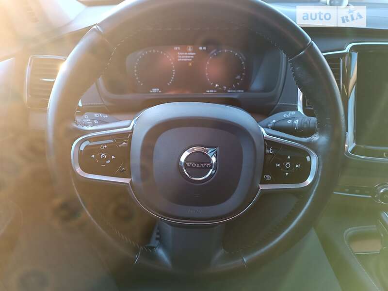 Внедорожник / Кроссовер Volvo XC90 2016 в Львове