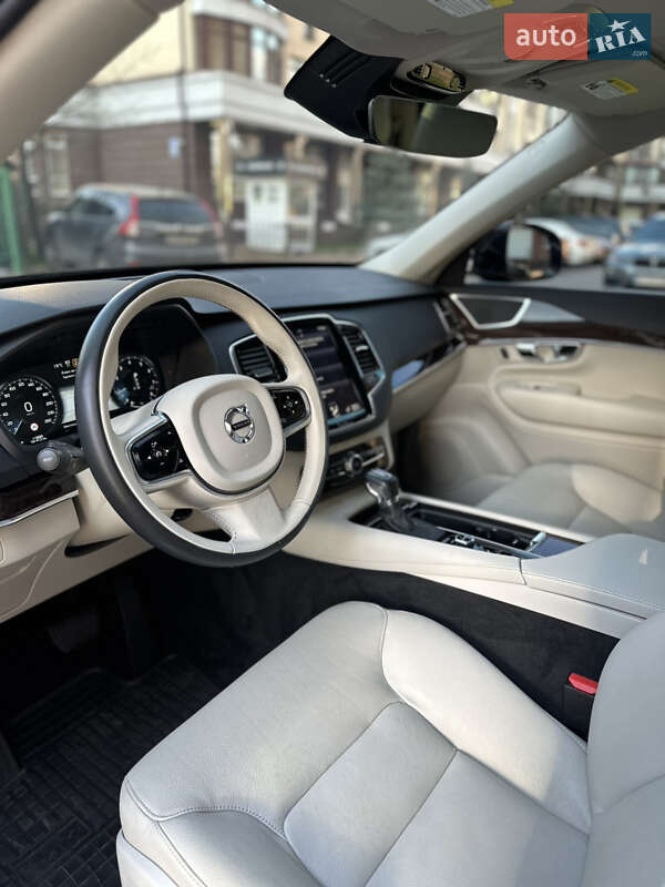 Позашляховик / Кросовер Volvo XC90 2016 в Києві фото 27 Позашляховик / Кросовер Volvo XC90 2016 в Києві
