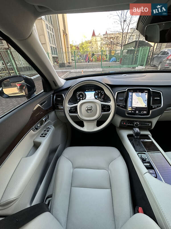 Позашляховик / Кросовер Volvo XC90 2016 в Києві фото 3 Позашляховик / Кросовер Volvo XC90 2016 в Києві
