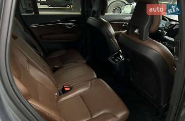 Внедорожник / Кроссовер Volvo XC90 2017 в 