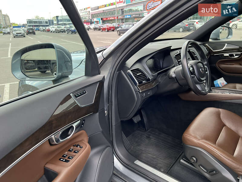 Позашляховик / Кросовер Volvo XC90 2017 в Києві