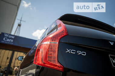 Позашляховик / Кросовер Volvo XC90 2019 в 