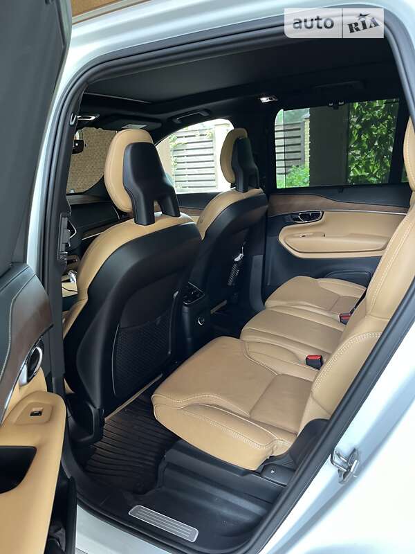 Позашляховик / Кросовер Volvo XC90 2016 в Києві