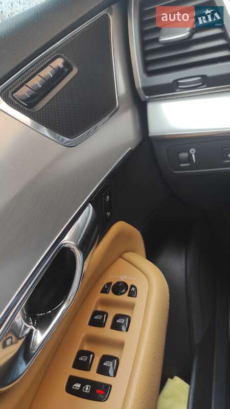 Внедорожник / Кроссовер Volvo XC90 2015 в Житомире