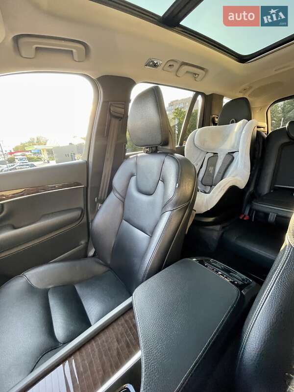 Внедорожник / Кроссовер Volvo XC90 2016 в Ровно фото 12 Внедорожник / Кроссовер Volvo XC90 2016 в Ровно