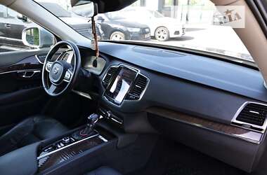 Внедорожник / Кроссовер Volvo XC90 2016 в 