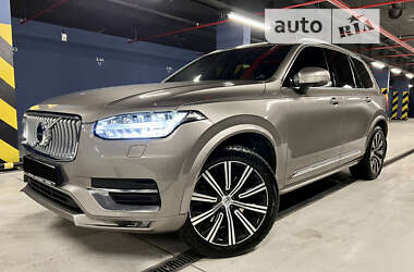 Внедорожник / Кроссовер Volvo XC90 2019 в Киеве