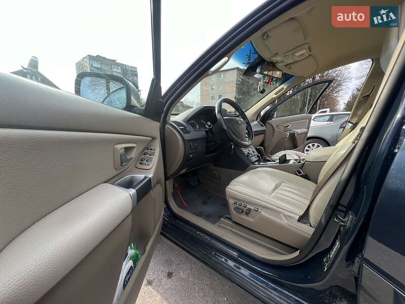 Внедорожник / Кроссовер Volvo XC90 2013 в Виннице