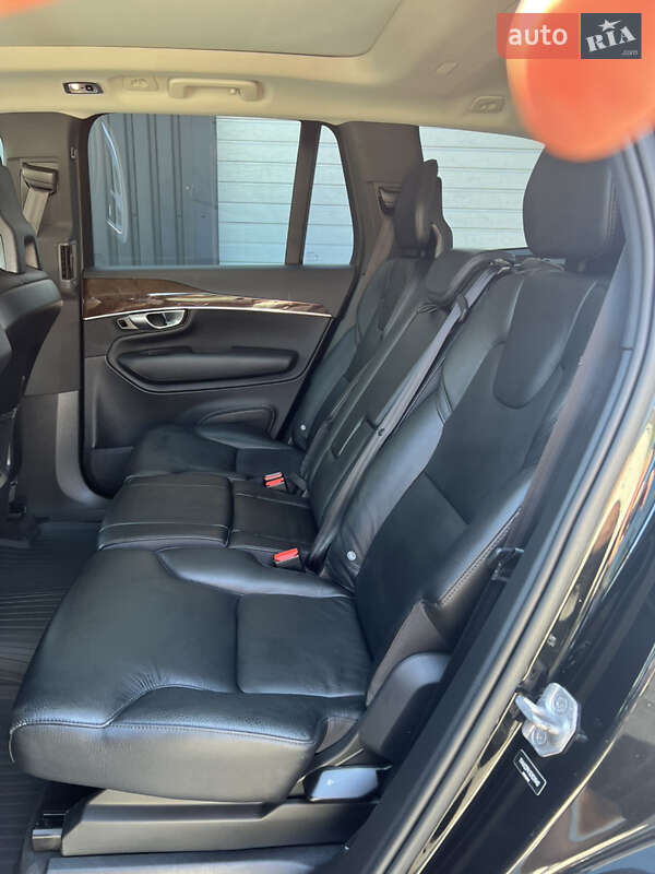 Внедорожник / Кроссовер Volvo XC90 2015 в Полтаве