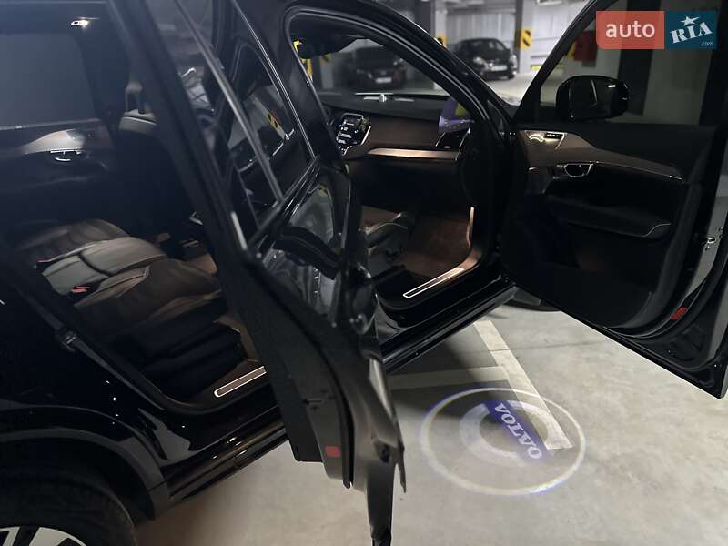 Позашляховик / Кросовер Volvo XC90 2020 в Києві