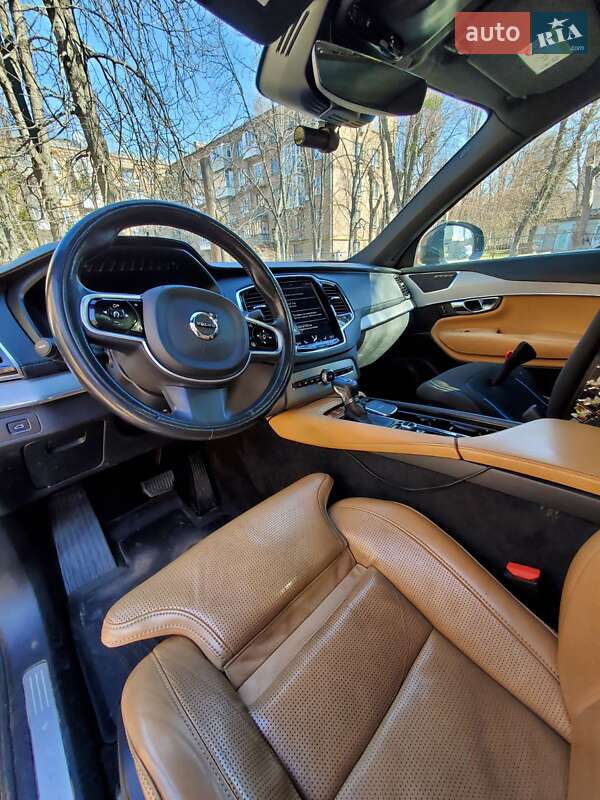 Внедорожник / Кроссовер Volvo XC90 2015 в Голубином фото 19 Внедорожник / Кроссовер Volvo XC90 2015 в Голубином