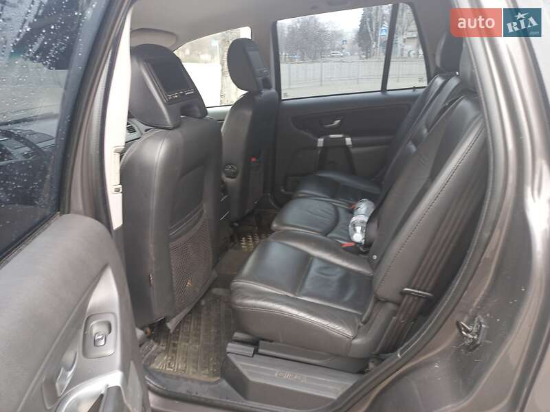 Внедорожник / Кроссовер Volvo XC90 2006 в Киеве