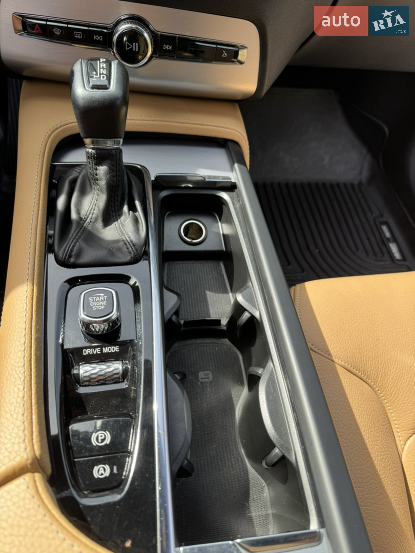 2017 Volvo XC90 - мініатюра 11