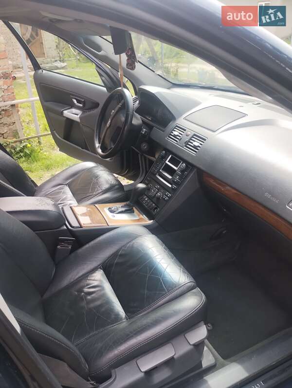 Внедорожник / Кроссовер Volvo XC90 2003 в Ужгороде