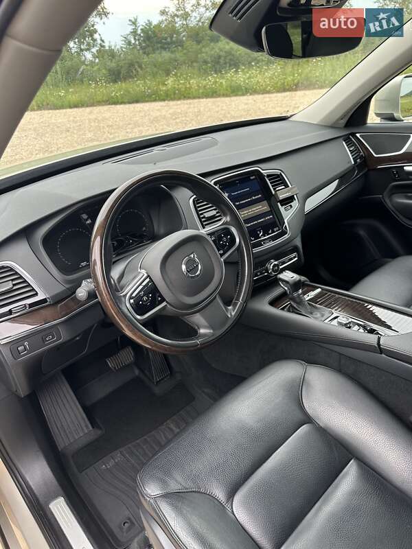 Внедорожник / Кроссовер Volvo XC90 2015 в Киеве