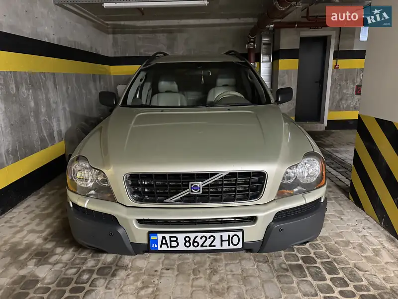 Volvo XC90 2005