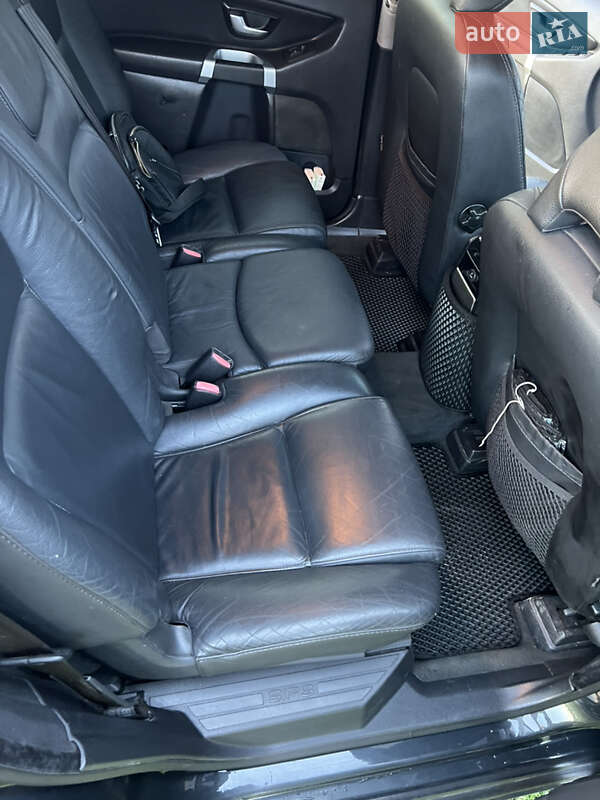 Внедорожник / Кроссовер Volvo XC90 2010 в Теребовле