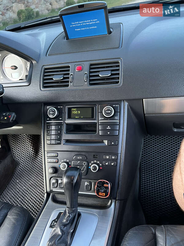 Внедорожник / Кроссовер Volvo XC90 2010 в Теребовле