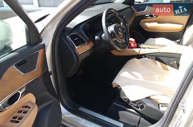 Внедорожник / Кроссовер Volvo XC90 2017 в 
