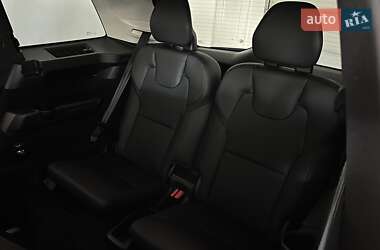 Внедорожник / Кроссовер Volvo XC90 2021 в 