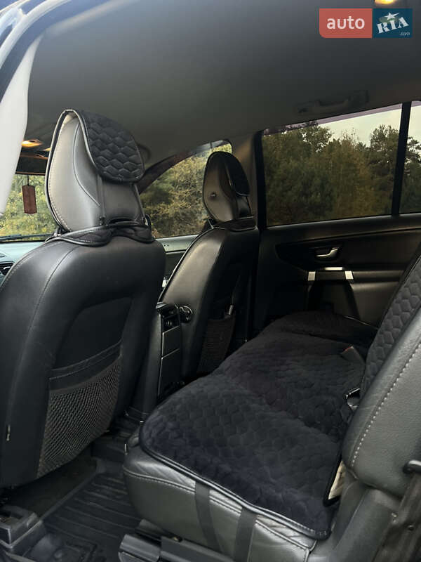 Внедорожник / Кроссовер Volvo XC90 2011 в Ратным