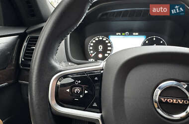 Внедорожник / Кроссовер Volvo XC90 2019 в 