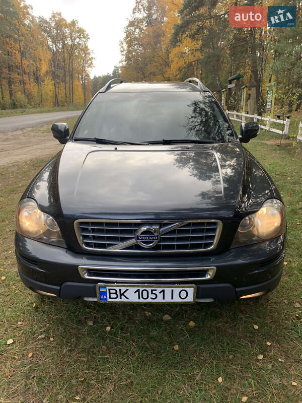 Позашляховик / Кросовер Volvo XC90 2011 в Вараші