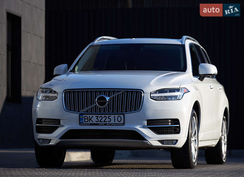 Volvo XC90 2019