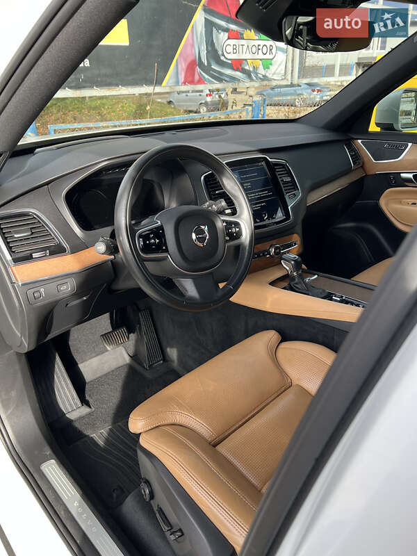 Позашляховик / Кросовер Volvo XC90 2017 в Чернівцях