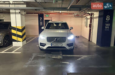 Внедорожник / Кроссовер Volvo XC90 2017 в Киеве