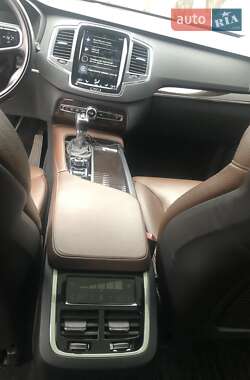 Внедорожник / Кроссовер Volvo XC90 2018 в 