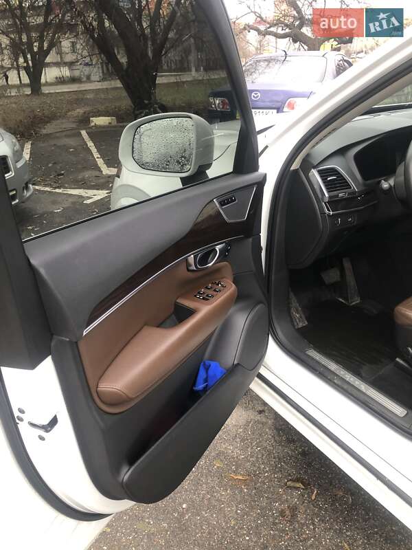 Внедорожник / Кроссовер Volvo XC90 2018 в Киеве