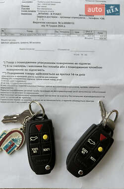 Внедорожник / Кроссовер Volvo XC90 2011 в 