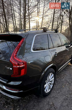 Внедорожник / Кроссовер Volvo XC90 2017 в 
