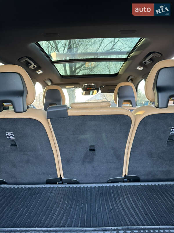 Внедорожник / Кроссовер Volvo XC90 2017 в Киеве