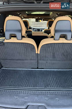 Внедорожник / Кроссовер Volvo XC90 2017 в 