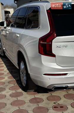 Внедорожник / Кроссовер Volvo XC90 2019 в 