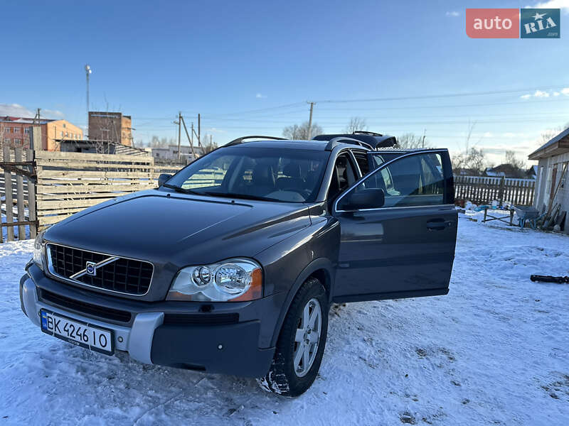 Внедорожник / Кроссовер Volvo XC90 2006 в  фото Внедорожник / Кроссовер Volvo XC90 2006 в