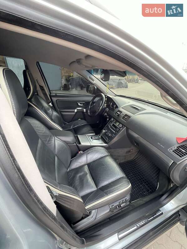 Внедорожник / Кроссовер Volvo XC90 2011 в Львове