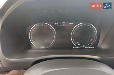 Внедорожник / Кроссовер Volvo XC90 2016 в 