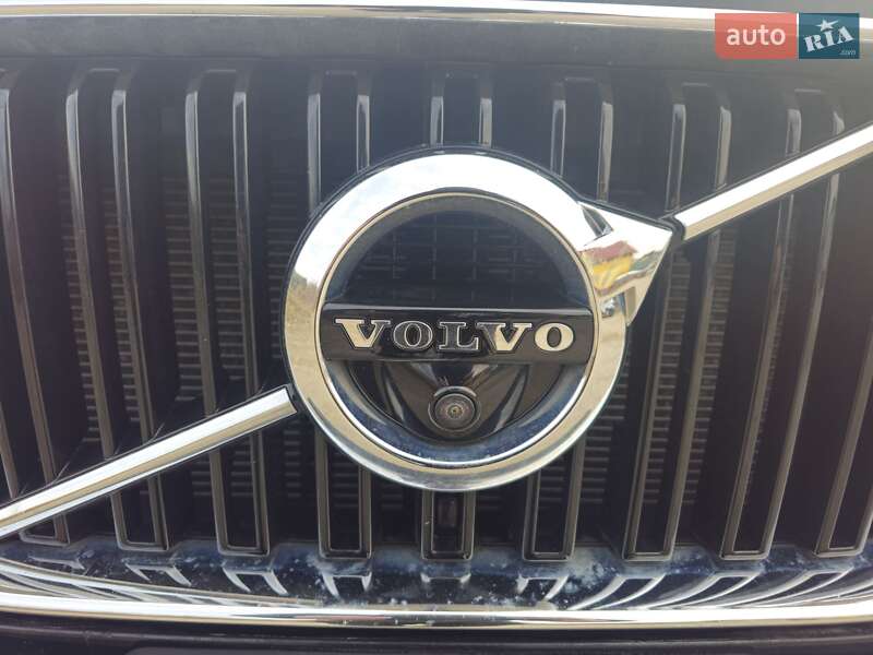 Внедорожник / Кроссовер Volvo XC90 2016 в Тернополе