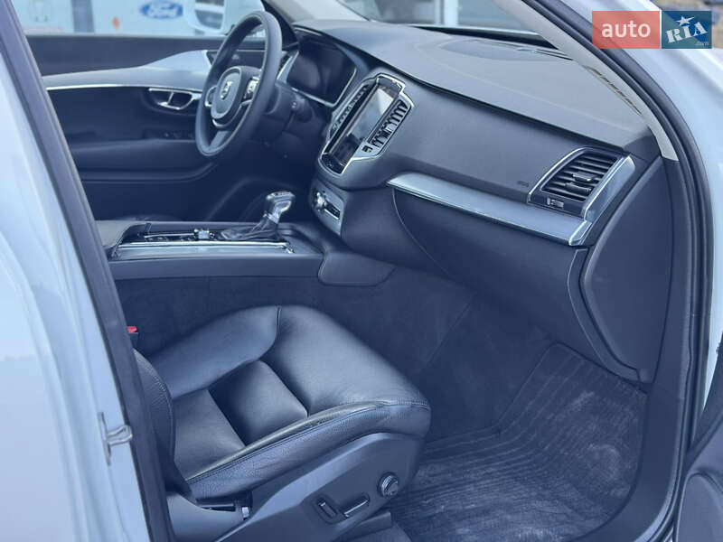 Позашляховик / Кросовер Volvo XC90 2015 в Львові