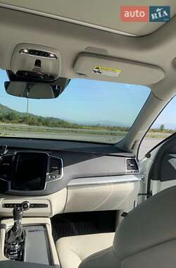 Внедорожник / Кроссовер Volvo XC90 2021 в 