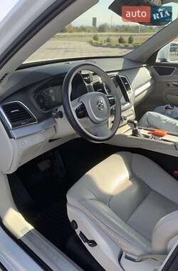 Внедорожник / Кроссовер Volvo XC90 2021 в 