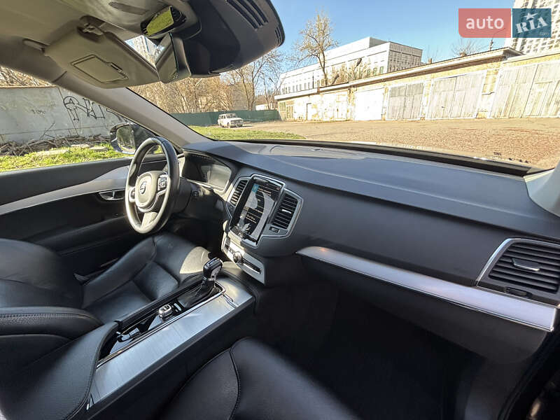 Позашляховик / Кросовер Volvo XC90 2017 в Києві