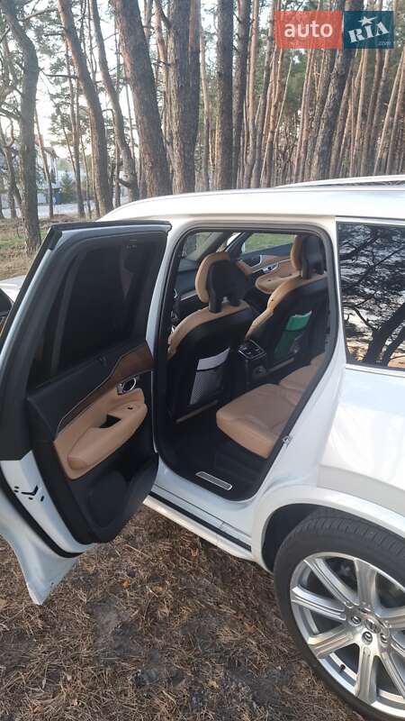 Внедорожник / Кроссовер Volvo XC90 2016 в Киеве