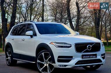 Внедорожник / Кроссовер Volvo XC90 2015 в 