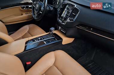 Внедорожник / Кроссовер Volvo XC90 2015 в 