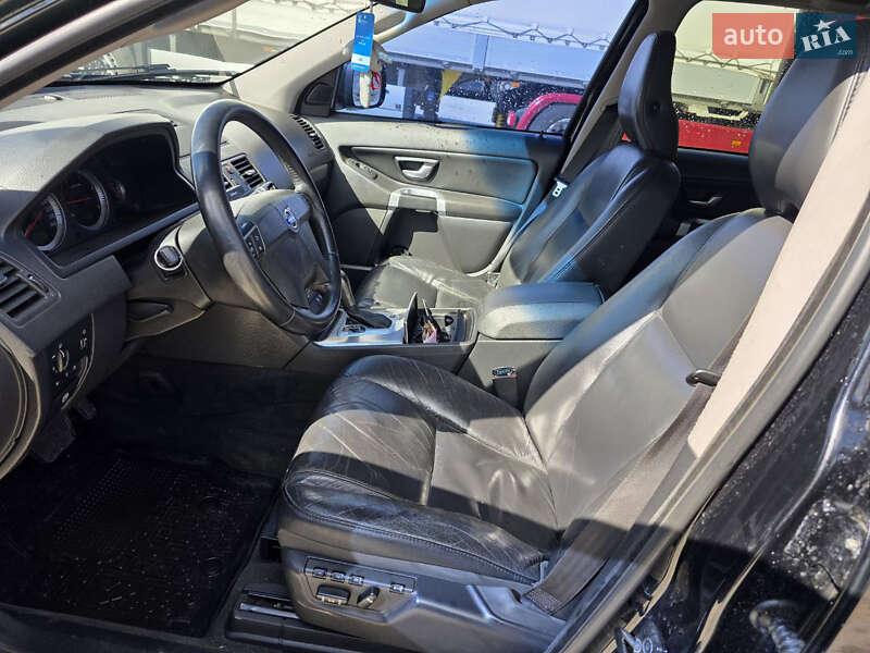 Внедорожник / Кроссовер Volvo XC90 2011 в Рава-Русской