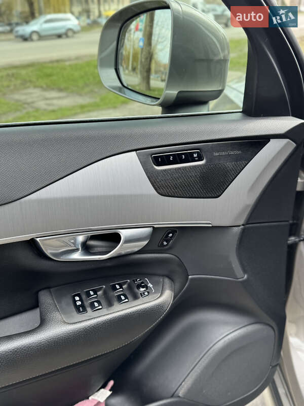 Позашляховик / Кросовер Volvo XC90 2019 в Сумах